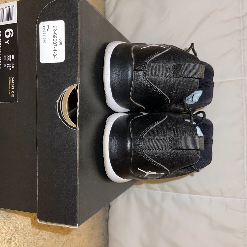 Jordan Deca Fly GG - Picture 3 of 5